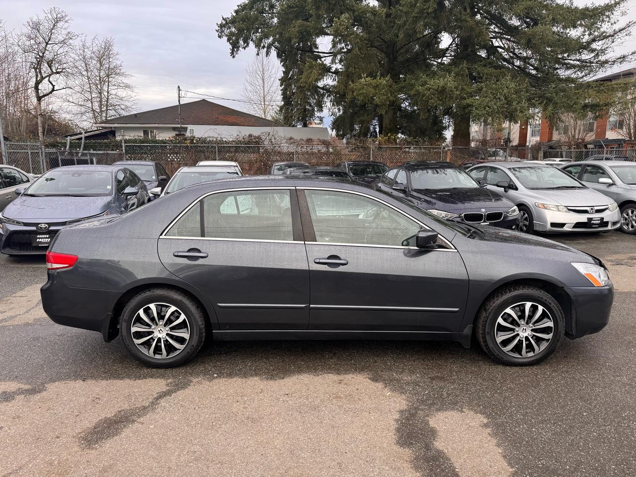 2004 Honda Accord EX-L FINANCING AVAILABLE Photo4