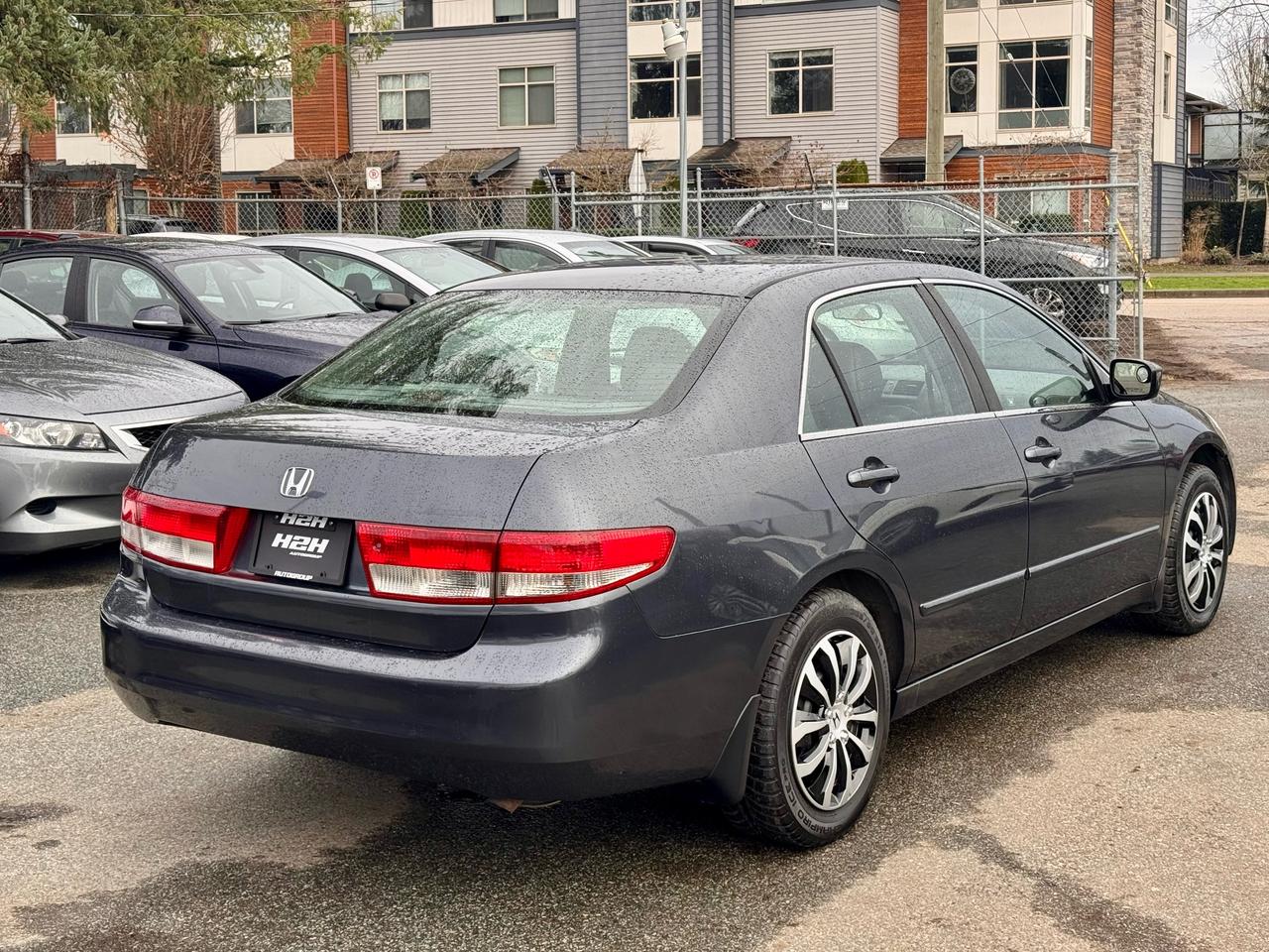 2004 Honda Accord EX-L FINANCING AVAILABLE Photo5