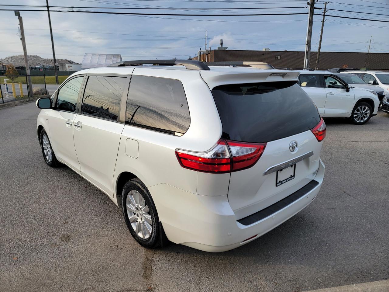 2016 Toyota Sienna Limited | AWD - Photo #8
