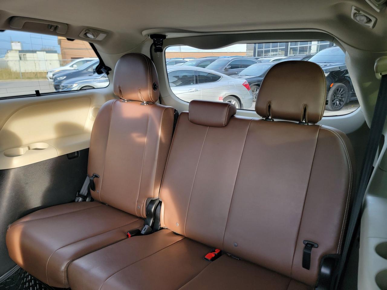 2016 Toyota Sienna Limited | AWD - Photo #15