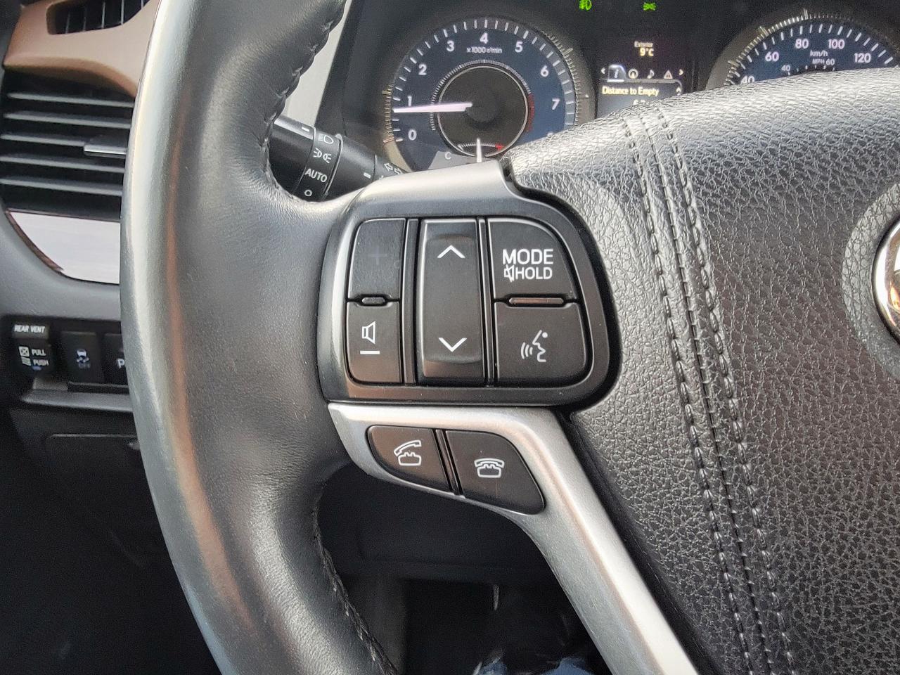 2016 Toyota Sienna Limited | AWD - Photo #23