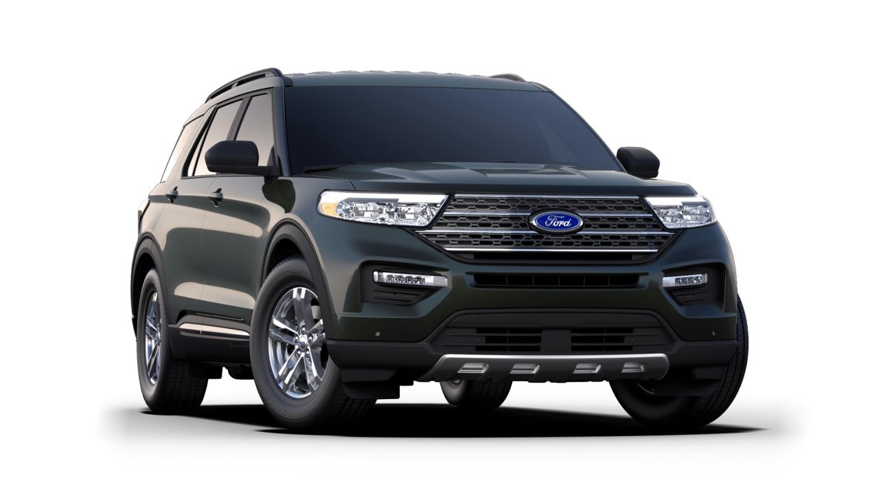 2024 Ford Explorer XLT 4WD Photo3