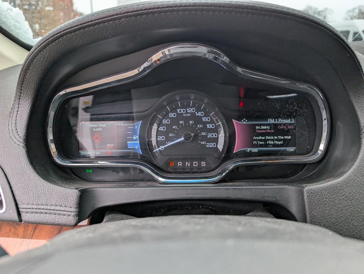 2015 Lincoln MKT Elite AWD Photo