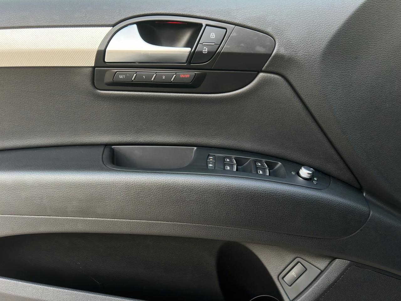 2015 Audi Q7 TDI PROGRESSIVE QUATTRO - NAVI - SUNROOF !!! Photo