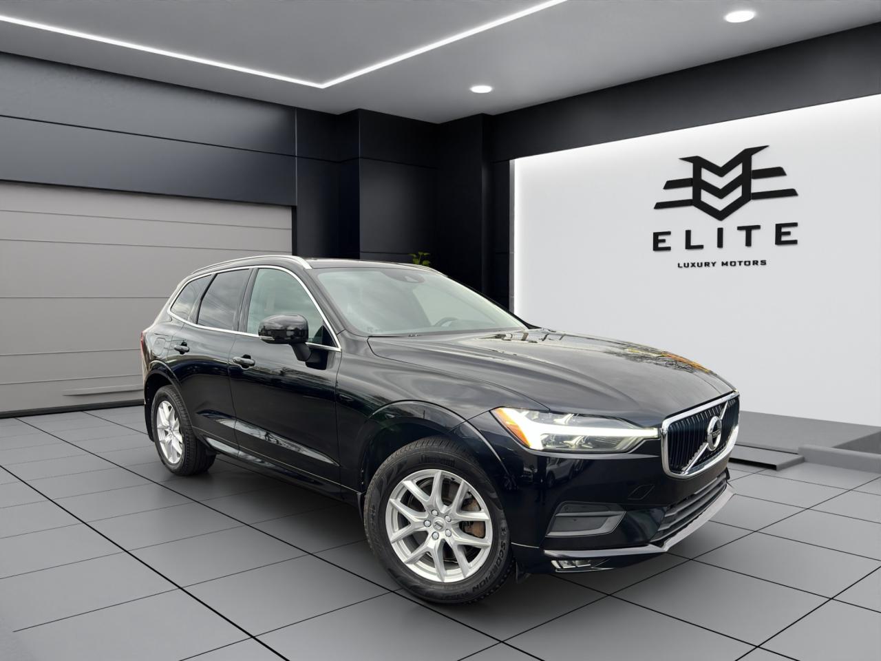2021 Volvo XC60 T6 AWD Momentum - Navigation - Leather !!! Photo3