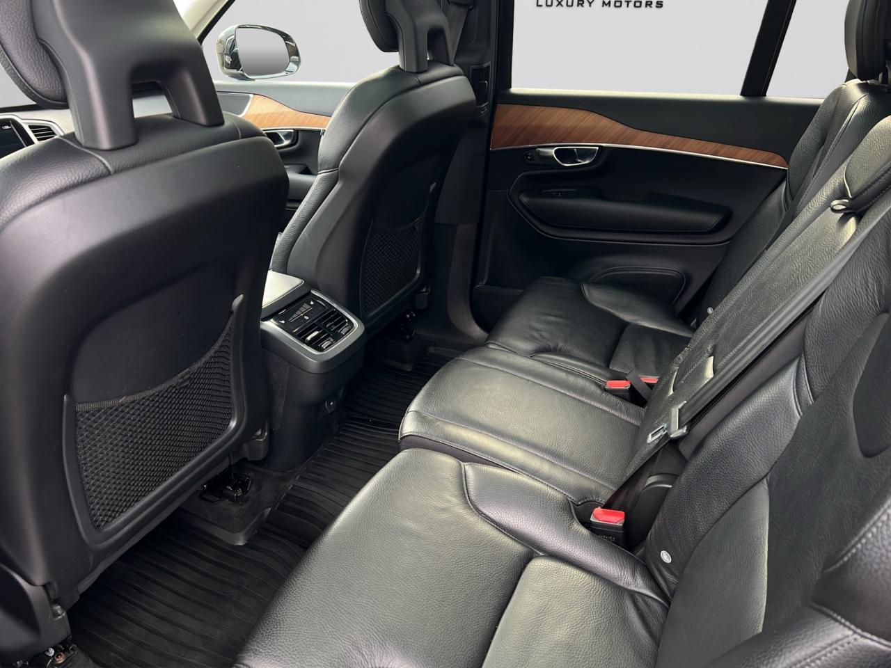 2021 Volvo XC90 T6 AWD Momentum 7-Seater - Navigation !!! Photo