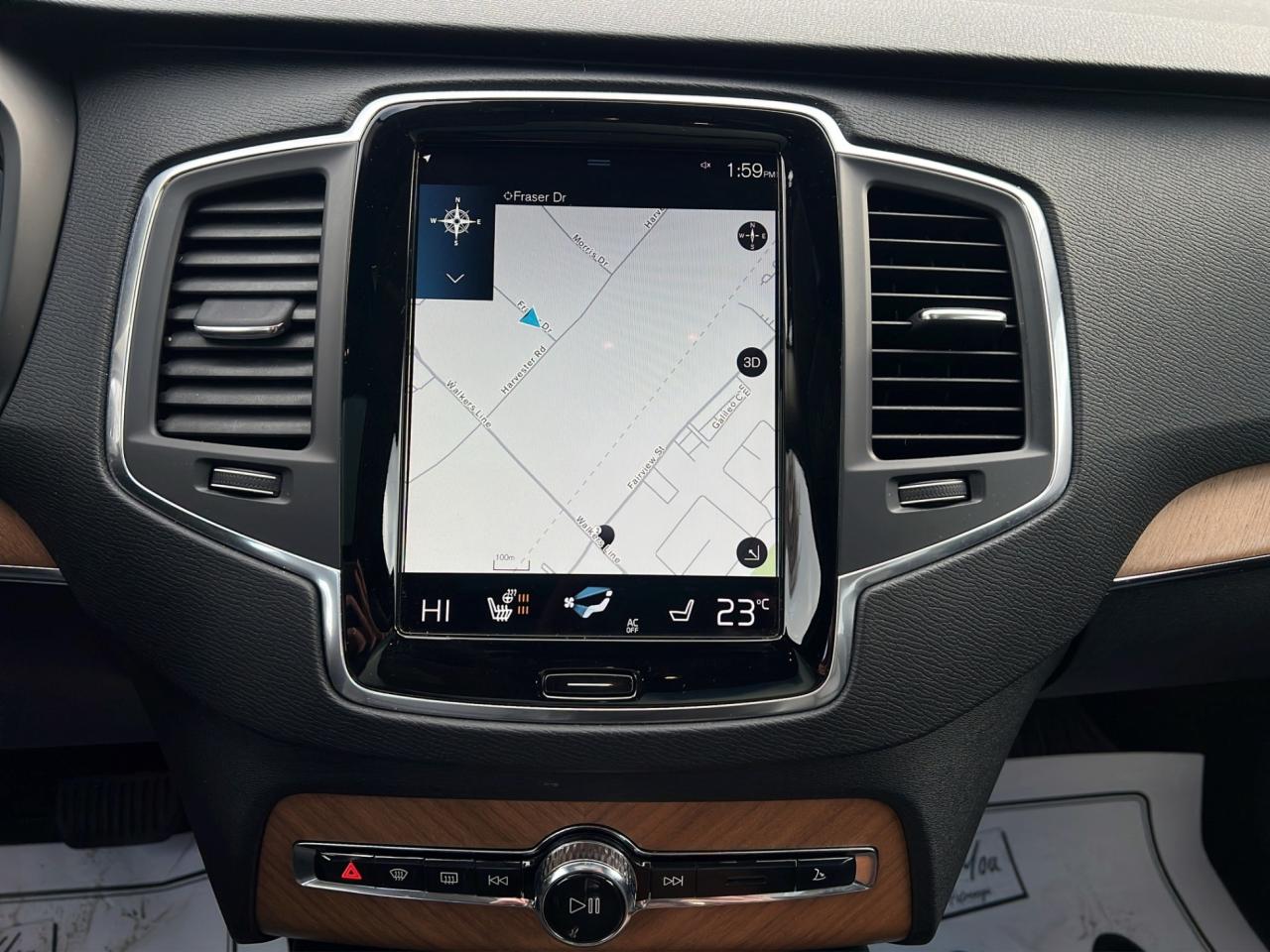 2021 Volvo XC90 T6 AWD Momentum 7-Seater - Navigation !!! Photo