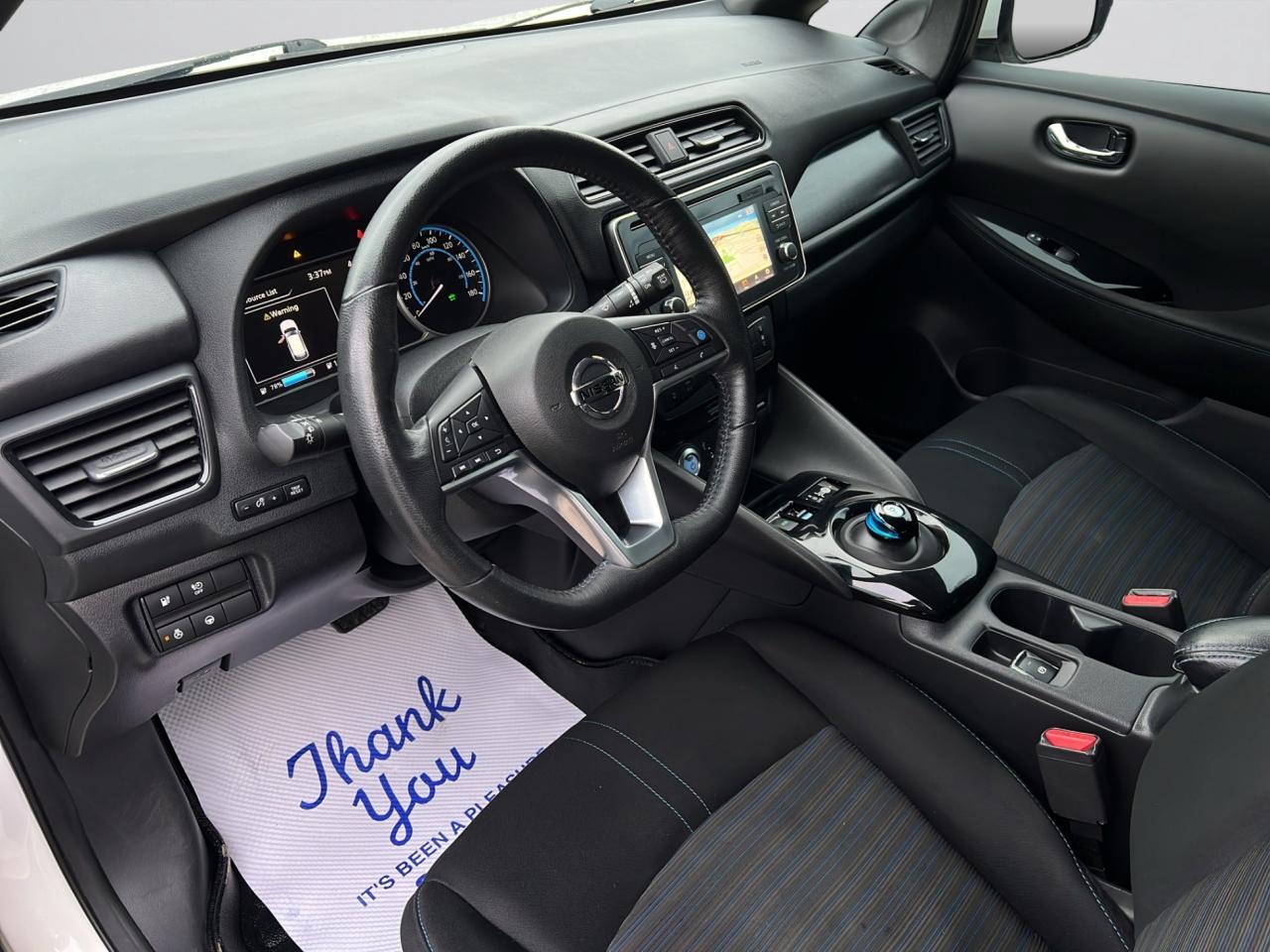 2018 Nissan Leaf SV Hatchback - Navigation System - ELECTRIC !! Photo