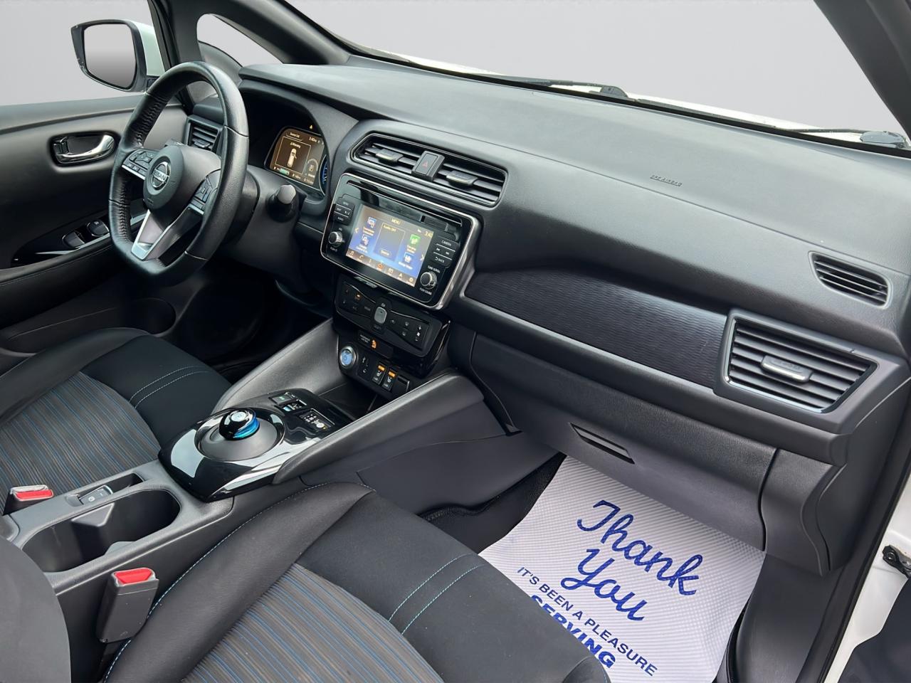 2018 Nissan Leaf SV Hatchback - Navigation System - ELECTRIC !! Photo