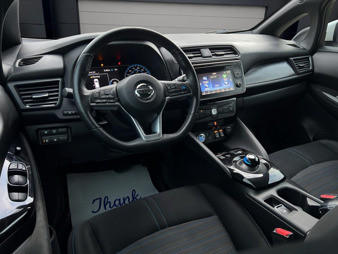 2018 Nissan Leaf SV Hatchback - Navigation System - ELECTRIC !! Photo