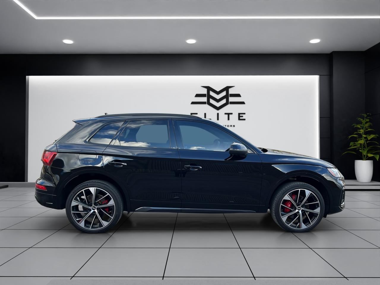 2021 Audi SQ5/Q5 Technik Pkg - Navigation System - Backup Camera !! Photo