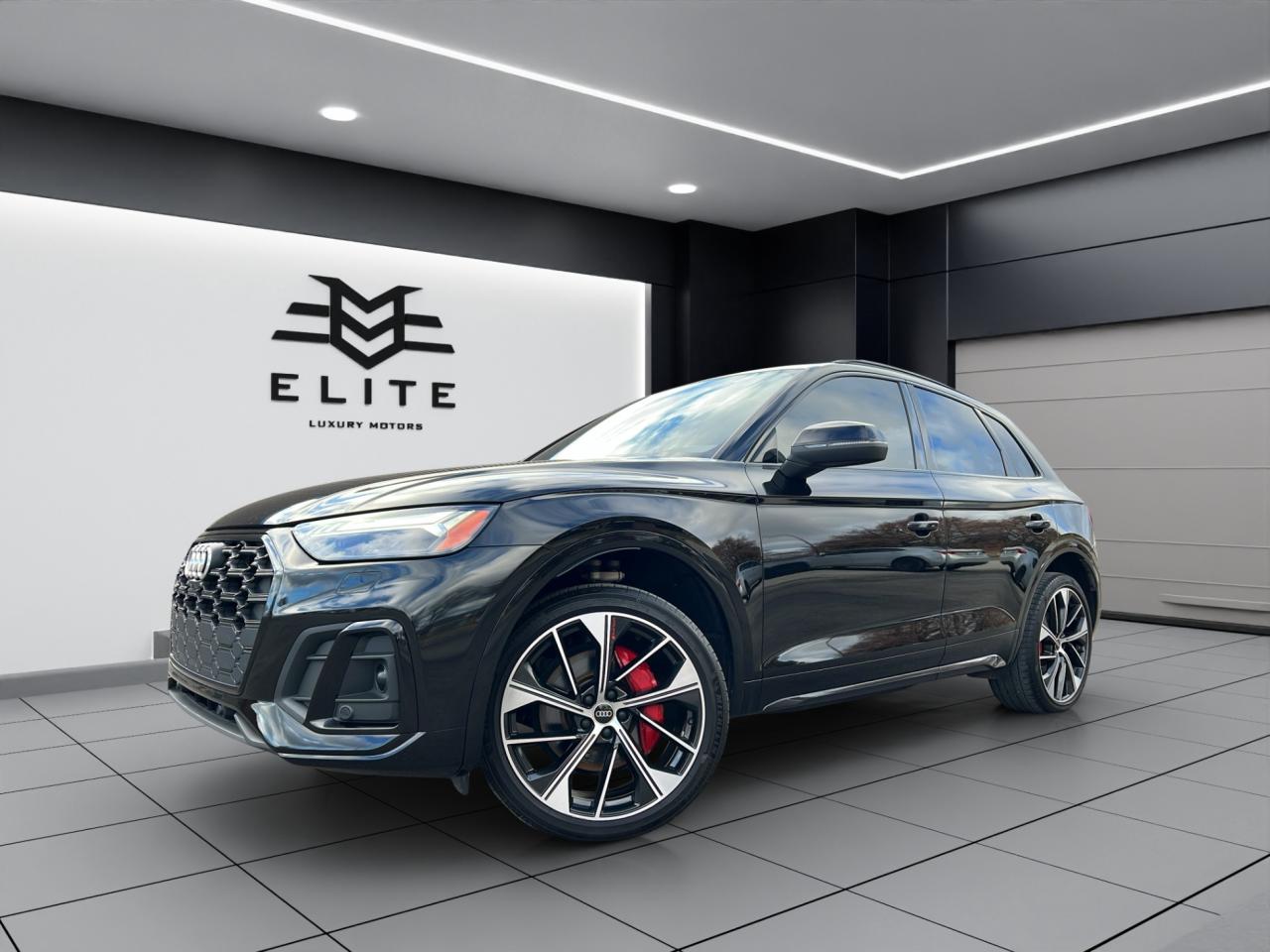 2021 Audi SQ5/Q5 Technik Pkg - Navigation System - Backup Camera !! Photo