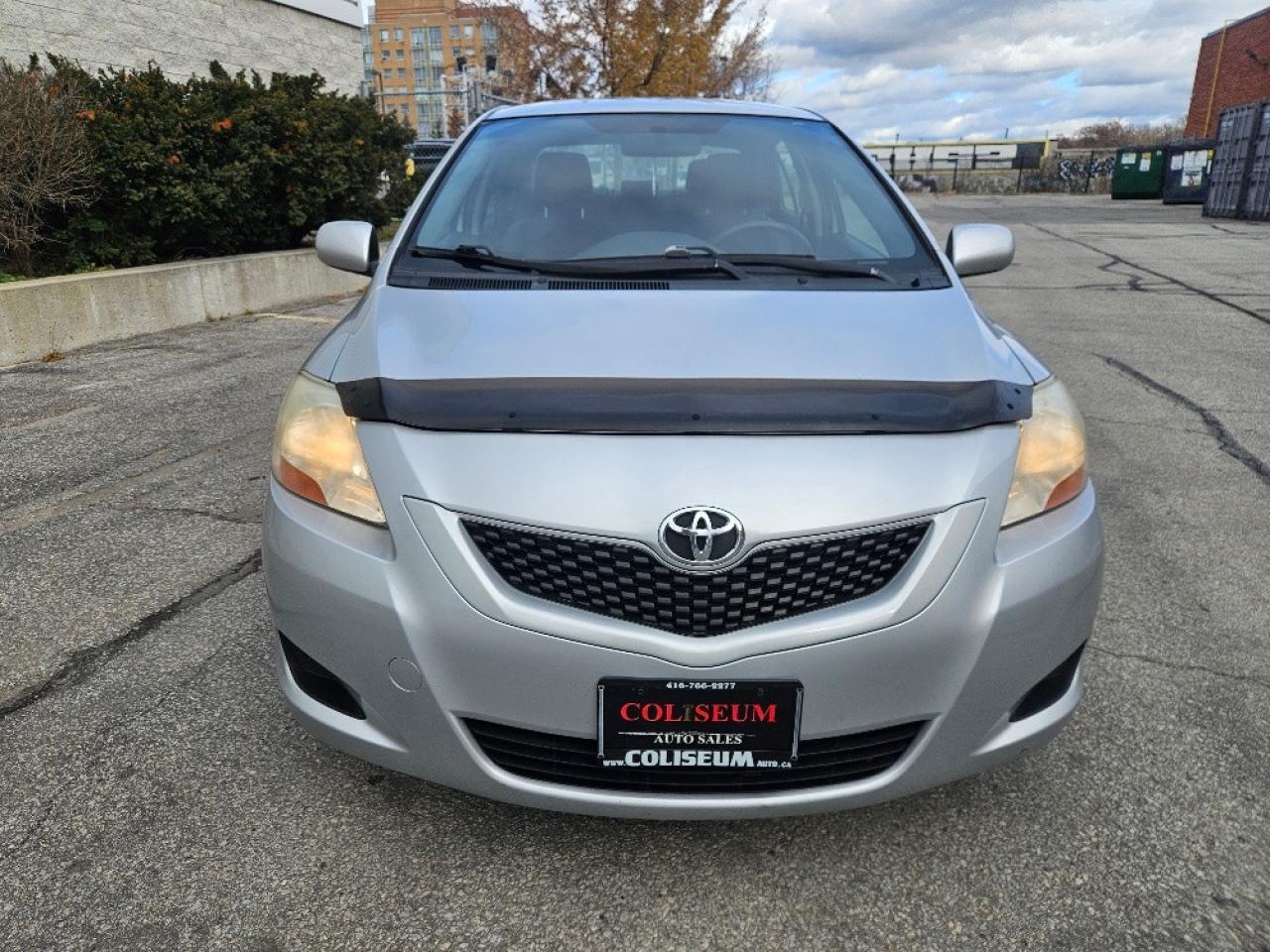 2011 Toyota Yaris AUTOMATIC-ONLY 96000KM-CLEAN CARFAX-CERTIFIED Photo