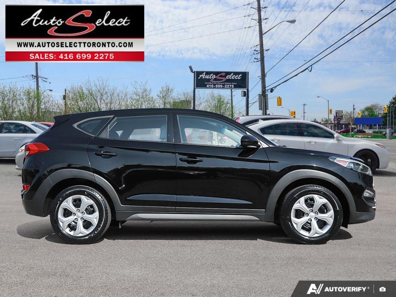 2016 Hyundai Tucson Backup Camera - Well Maintained - Clean Carfax Photo2