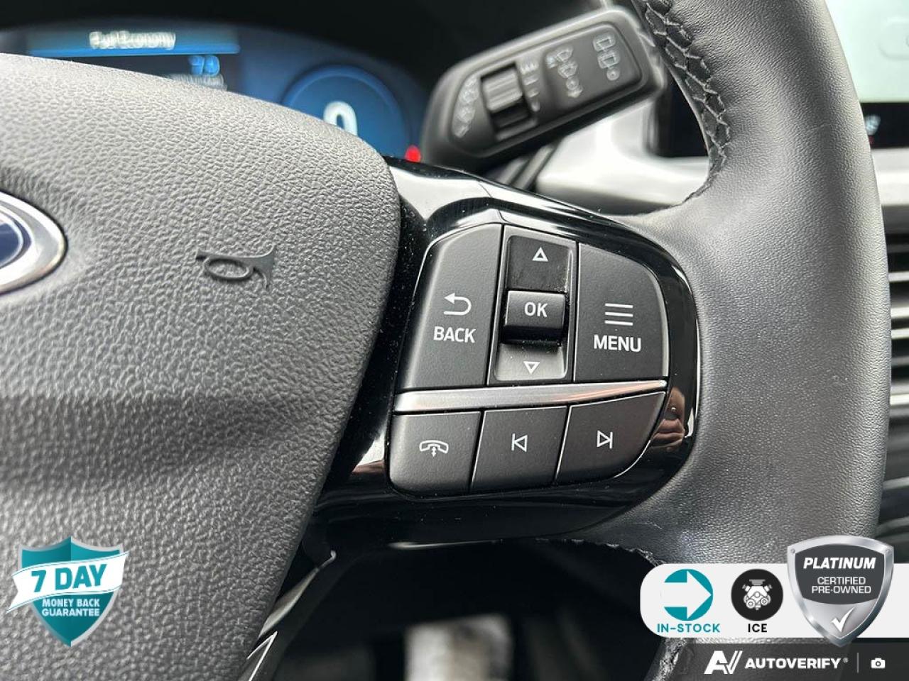 2025 Ford Escape Platinum PLATINUM AWD LEATHER NAVI CERTIFIED Photo