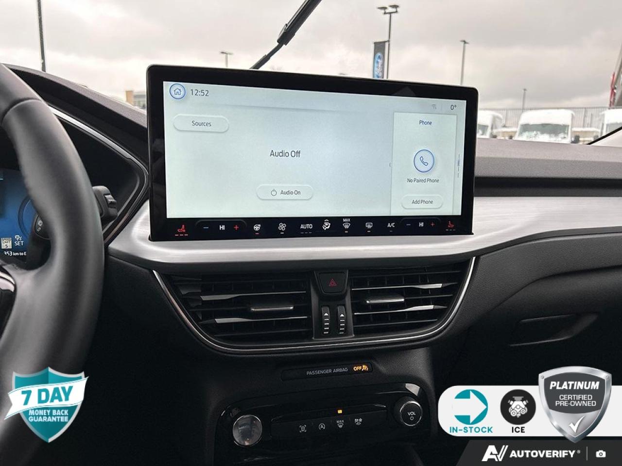 2025 Ford Escape Platinum PLATINUM AWD LEATHER NAVI CERTIFIED Photo