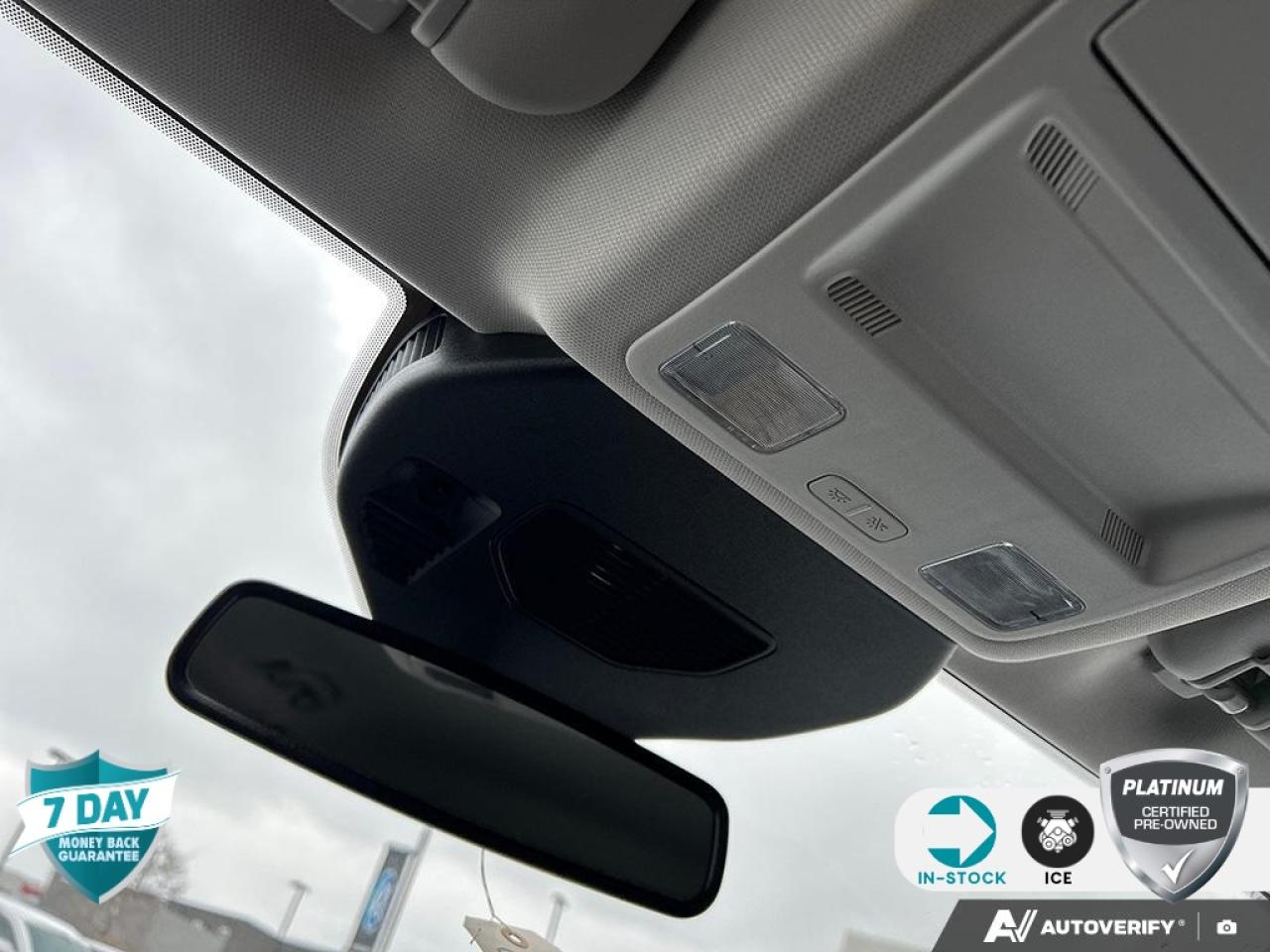 2025 Ford Escape Platinum PLATINUM AWD LEATHER NAVI CERTIFIED Photo