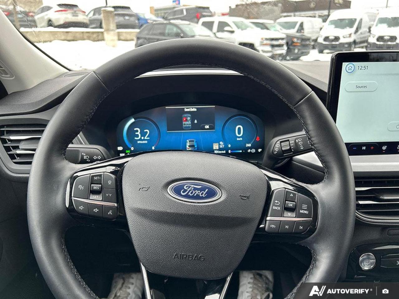 2025 Ford Escape Platinum PLATINUM AWD LEATHER NAVI CERTIFIED Photo