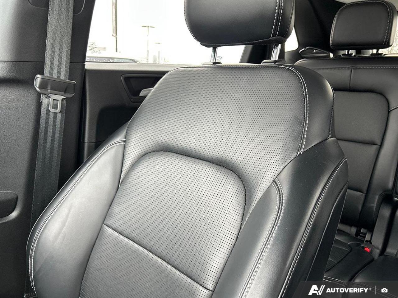 2025 Ford Escape Platinum PLATINUM AWD LEATHER NAVI CERTIFIED Photo