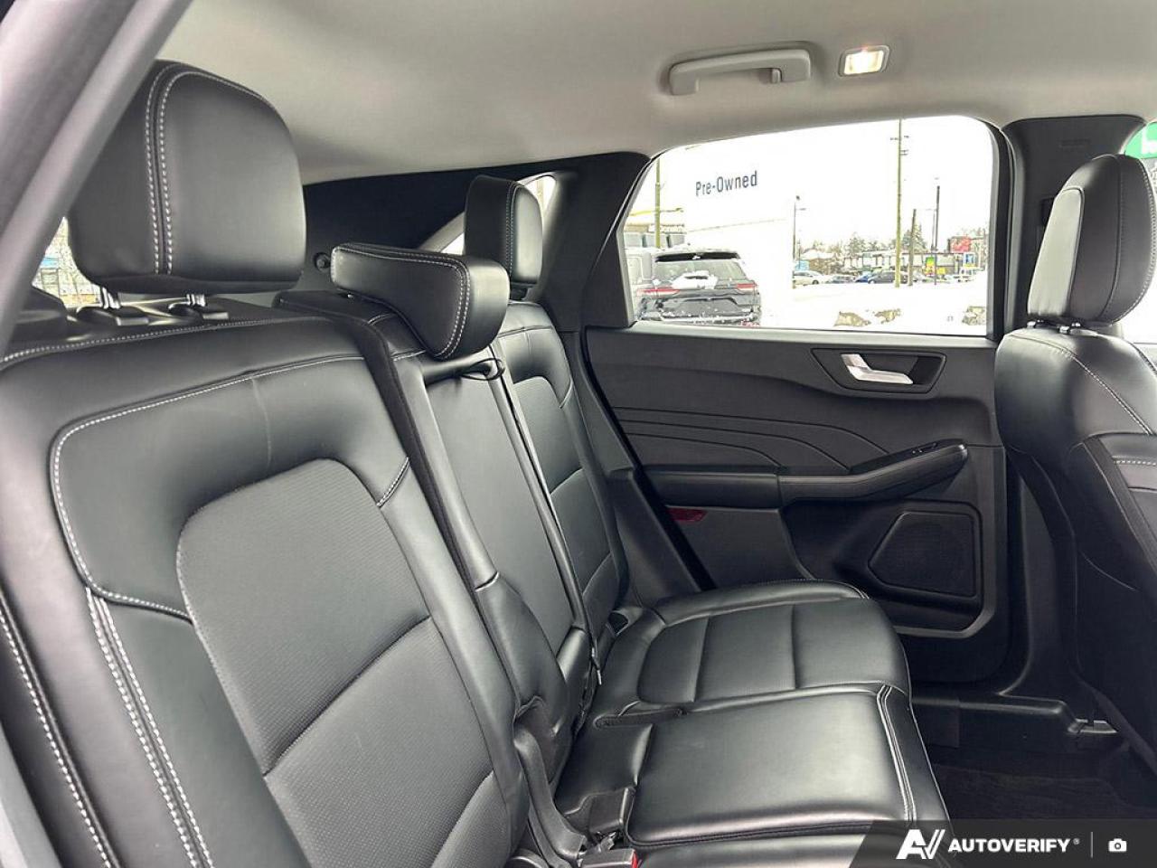 2025 Ford Escape Platinum PLATINUM AWD LEATHER NAVI CERTIFIED Photo