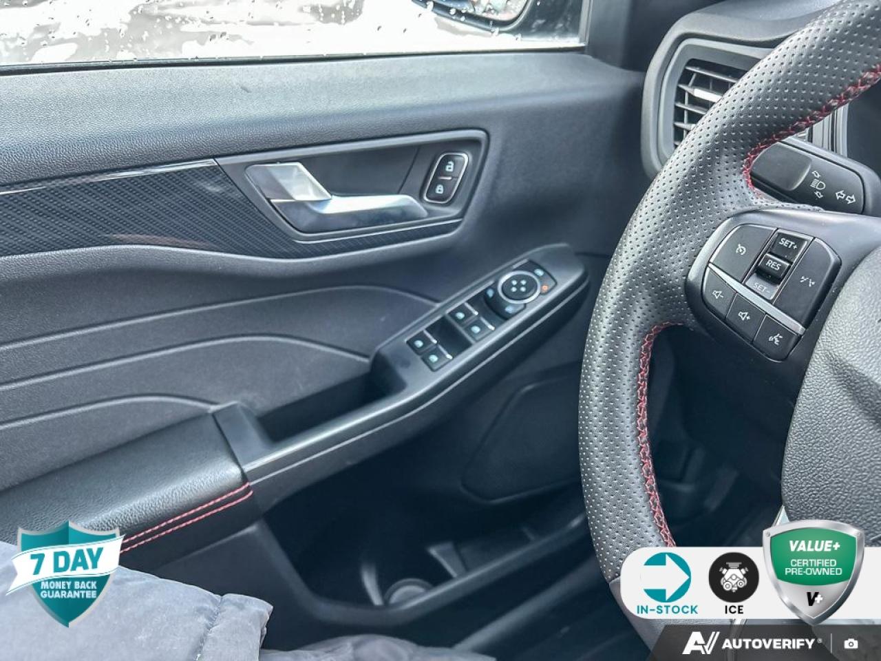 2023 Ford Escape ST-Line ST LINE AWD HEATED SEATS CERTIFIED Photo