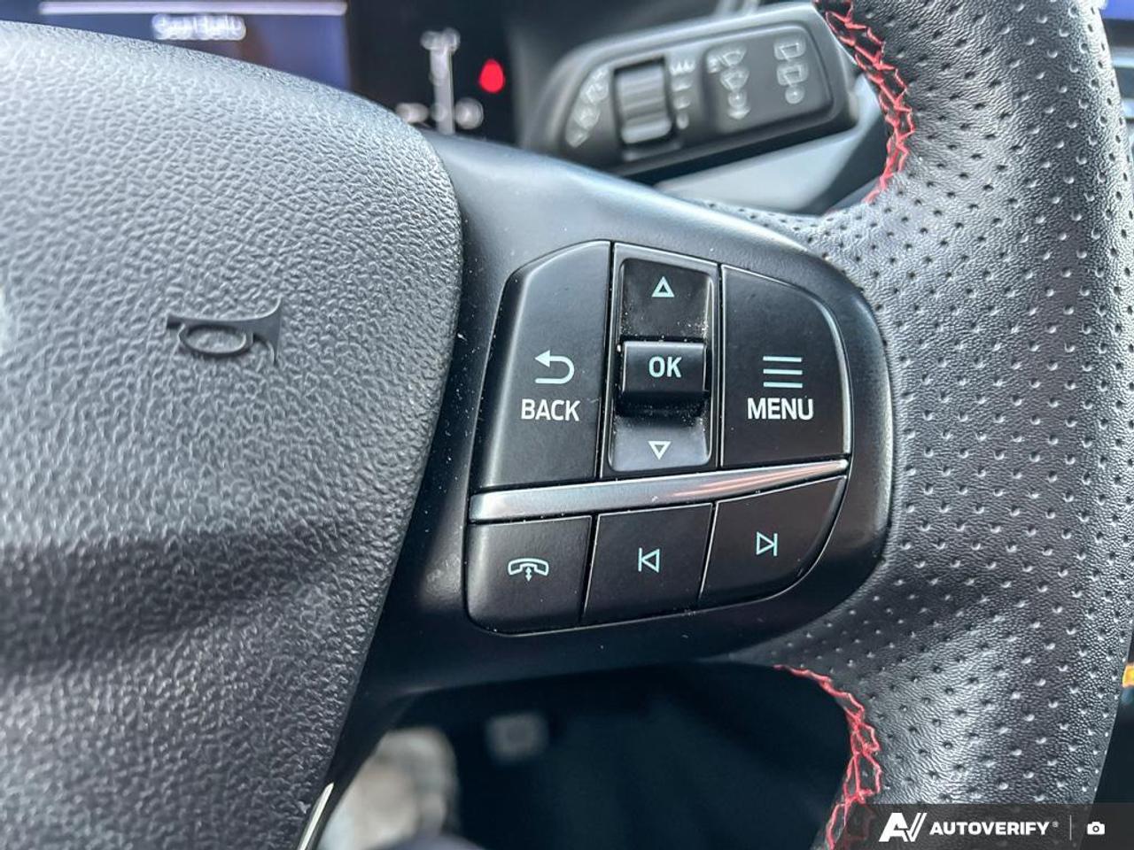 2023 Ford Escape ST-Line ST LINE AWD HEATED SEATS CERTIFIED Photo