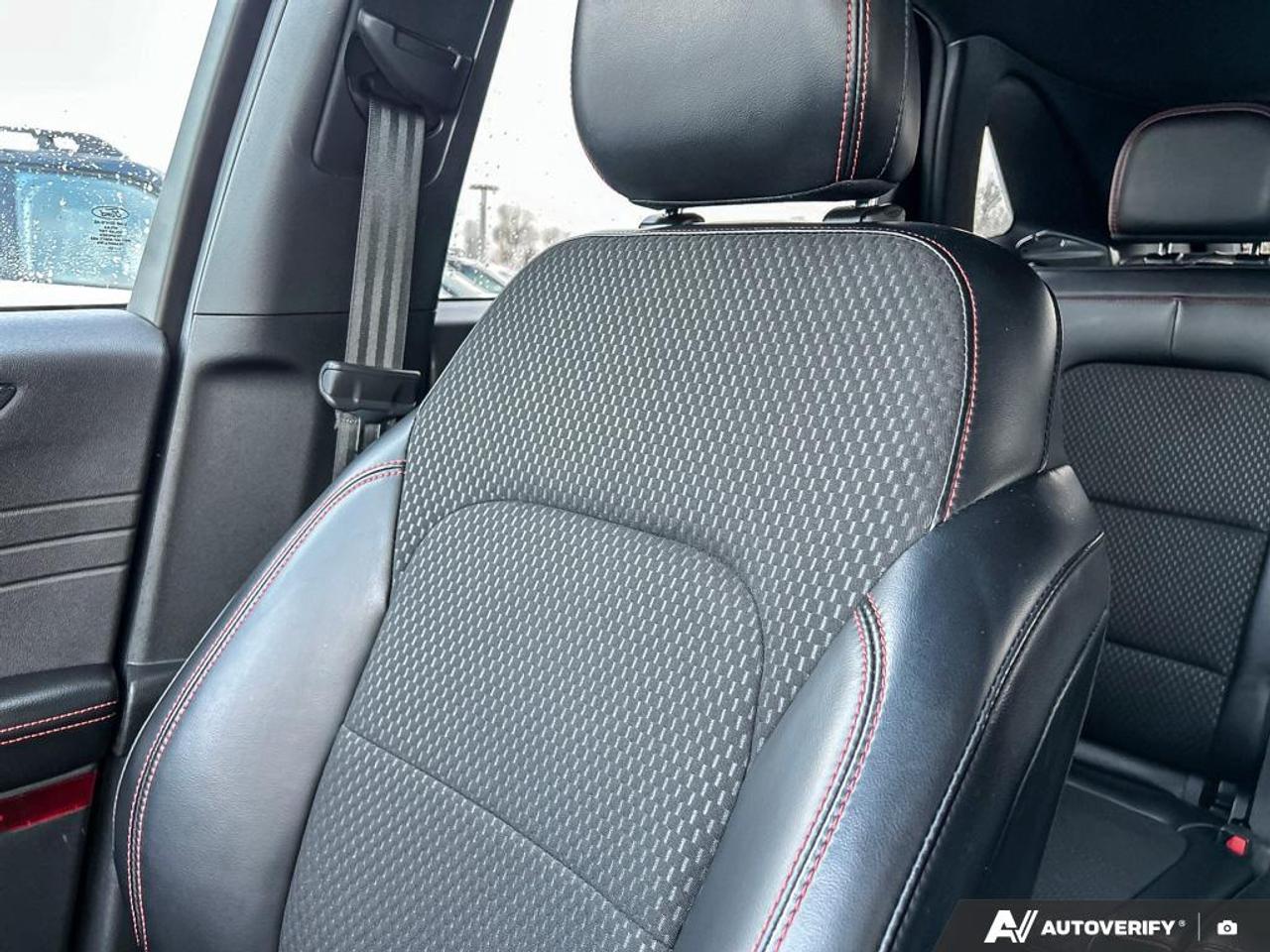 2023 Ford Escape ST-Line ST LINE AWD HEATED SEATS CERTIFIED Photo