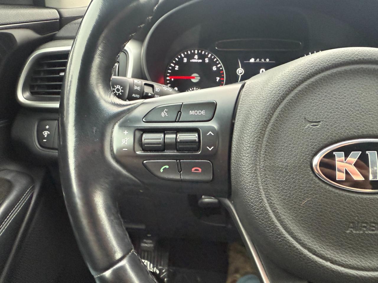 2017 Kia Sorento 3.3L LX V6 7-Seater Photo