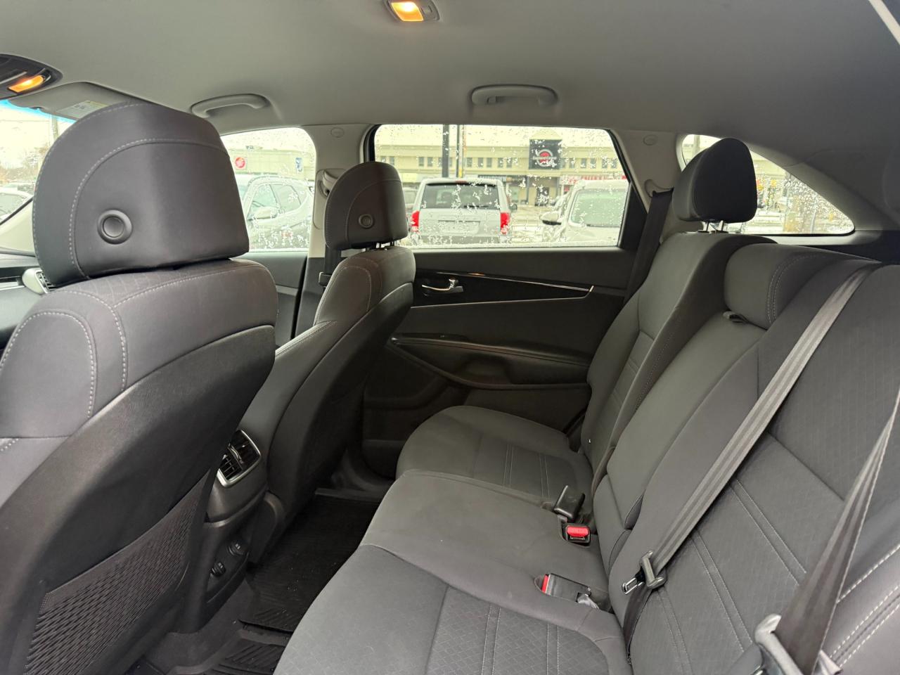 2017 Kia Sorento 3.3L LX V6 7-Seater Photo