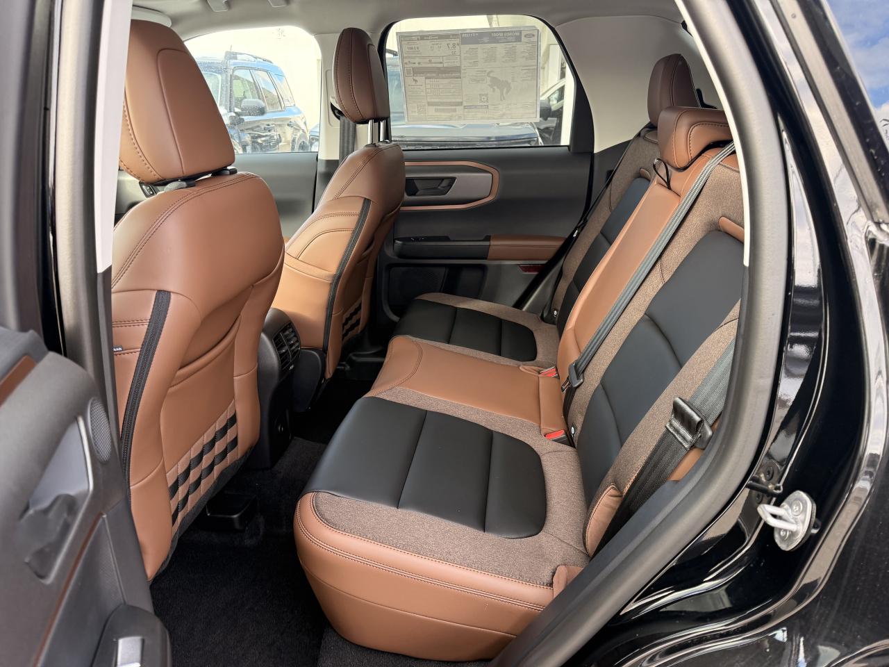 2025 Ford Bronco Sport Outer Banks/Moonroof/Tech Pkg Photo