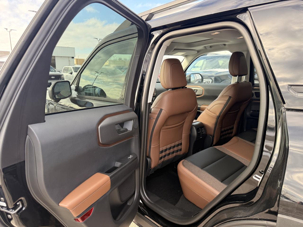 2025 Ford Bronco Sport Outer Banks/Moonroof/Tech Pkg Photo