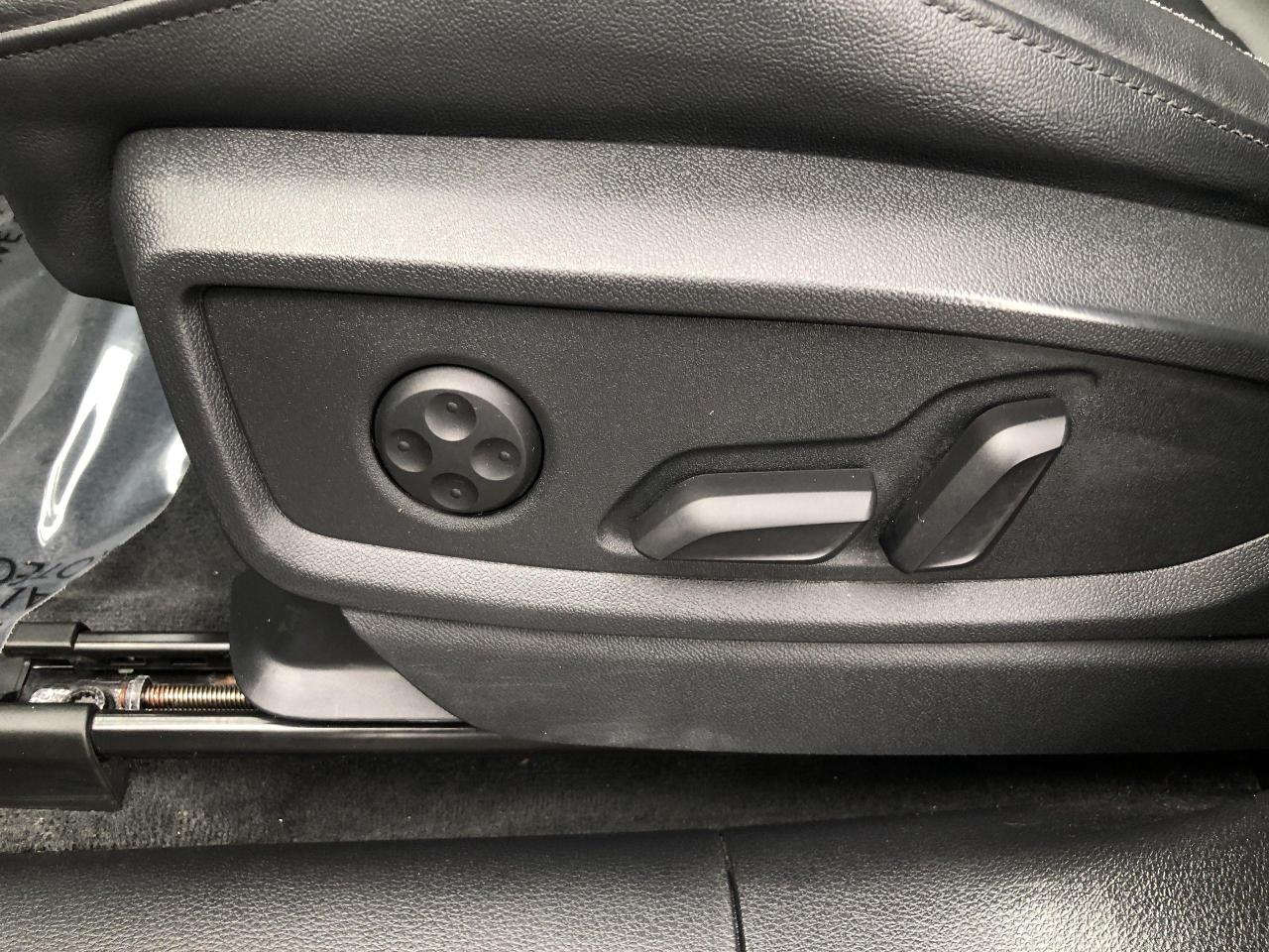 2022 Audi Q5 55 Technik PLUG IN HYBRID, TECHNIK, LEATHER, PANO. Photo