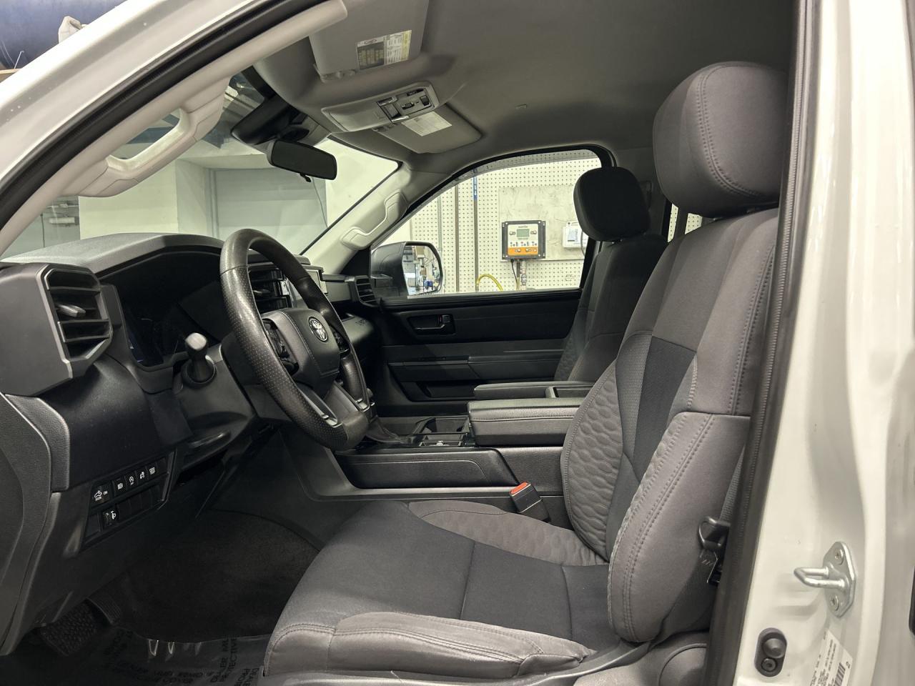 2023 Toyota Tundra 4X4 |ONLY 27,000KMS! |CARPLAY |TONNEAU | REAR CAM Photo