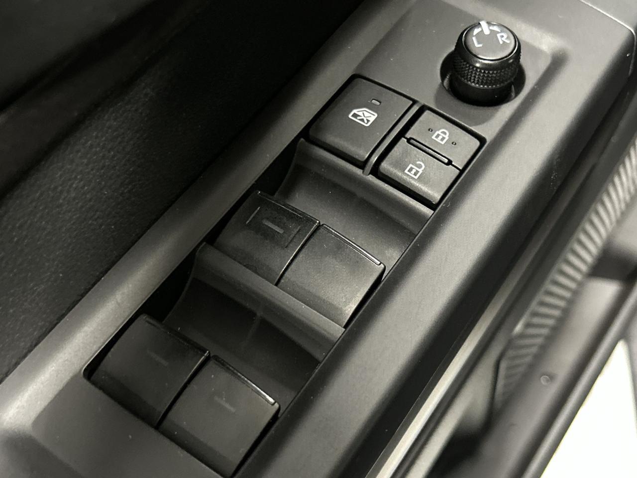 2023 Toyota Tundra 4X4 |ONLY 27,000KMS! |CARPLAY |TONNEAU | REAR CAM Photo