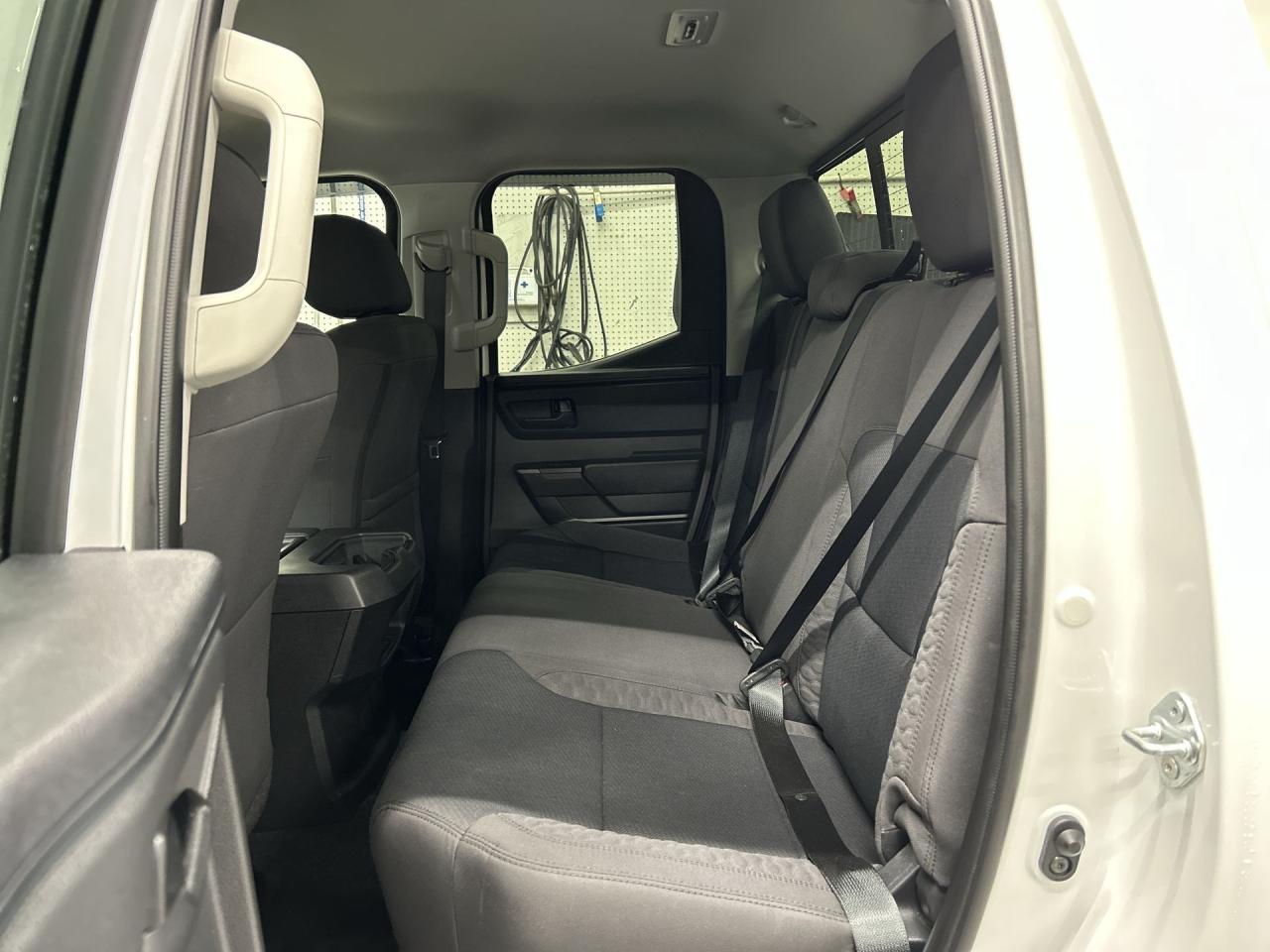 2023 Toyota Tundra 4X4 |ONLY 27,000KMS! |CARPLAY |TONNEAU | REAR CAM Photo