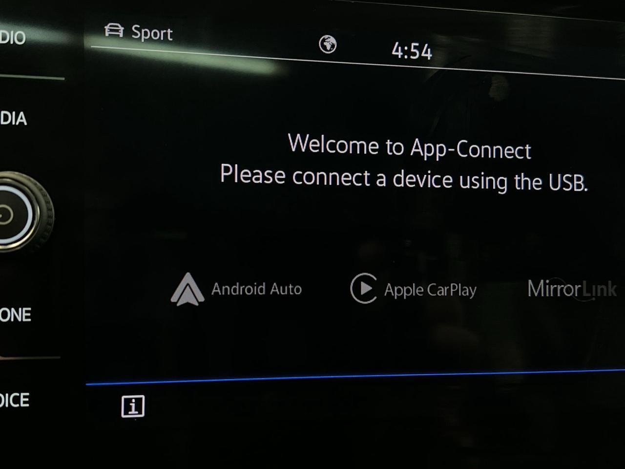 2023 Volkswagen Atlas Cross Sport EXECLINE R-LINE AWD | COOLED LEATHER | PANO ROOF Photo