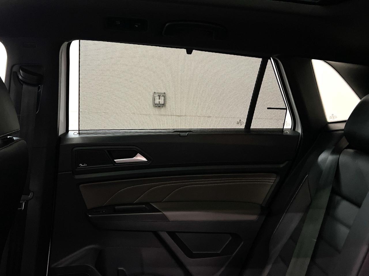 2023 Volkswagen Atlas Cross Sport EXECLINE R-LINE AWD | COOLED LEATHER | PANO ROOF Photo