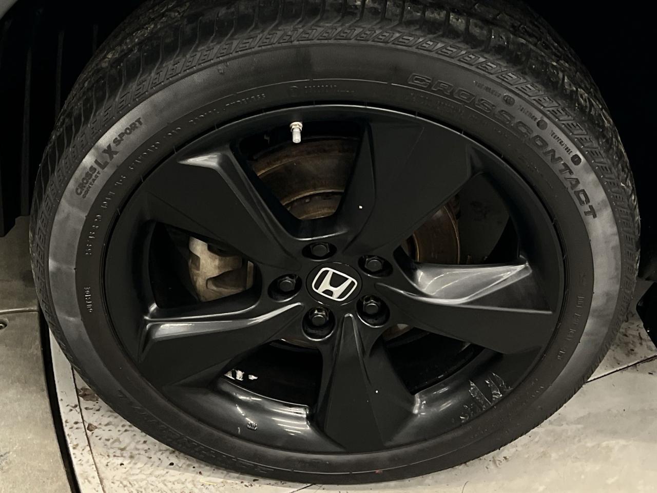 2021 Honda Passport TOURING AWD | COOLED LEATHER | SUNROOF | CARPLAY Photo