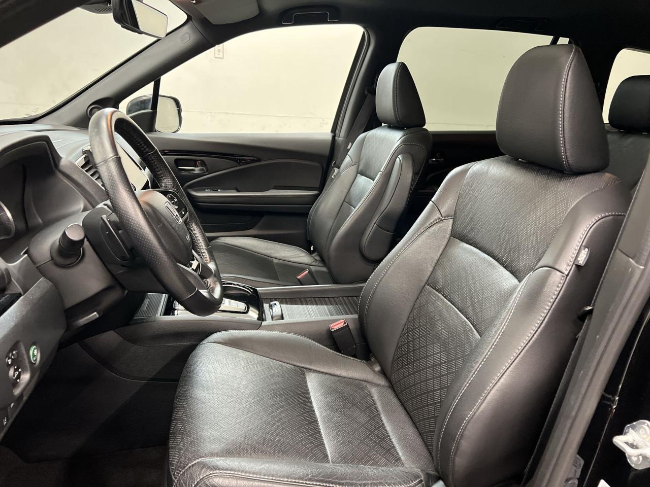 2021 Honda Passport TOURING AWD | COOLED LEATHER | SUNROOF | CARPLAY Photo