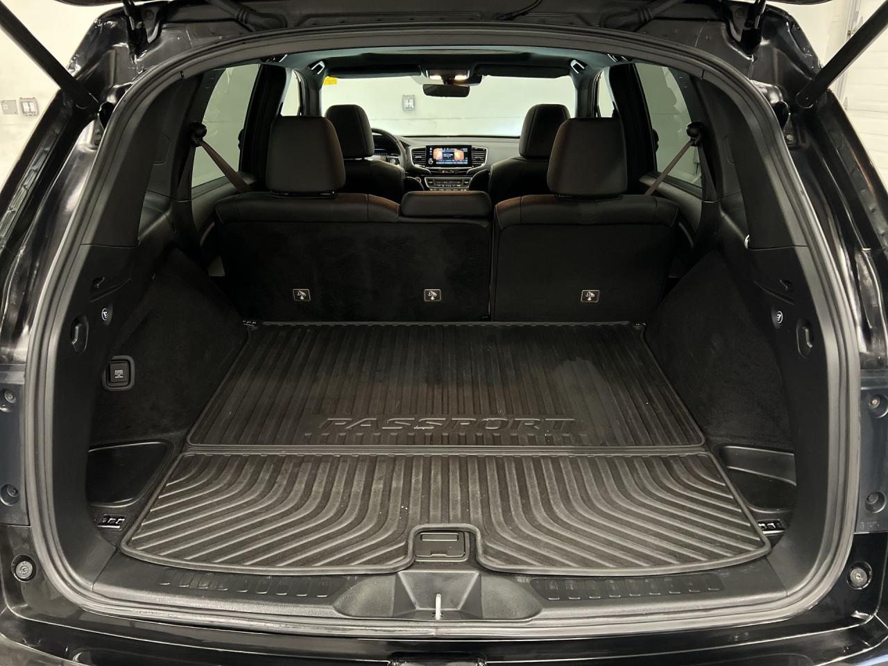 2021 Honda Passport TOURING AWD | COOLED LEATHER | SUNROOF | CARPLAY Photo