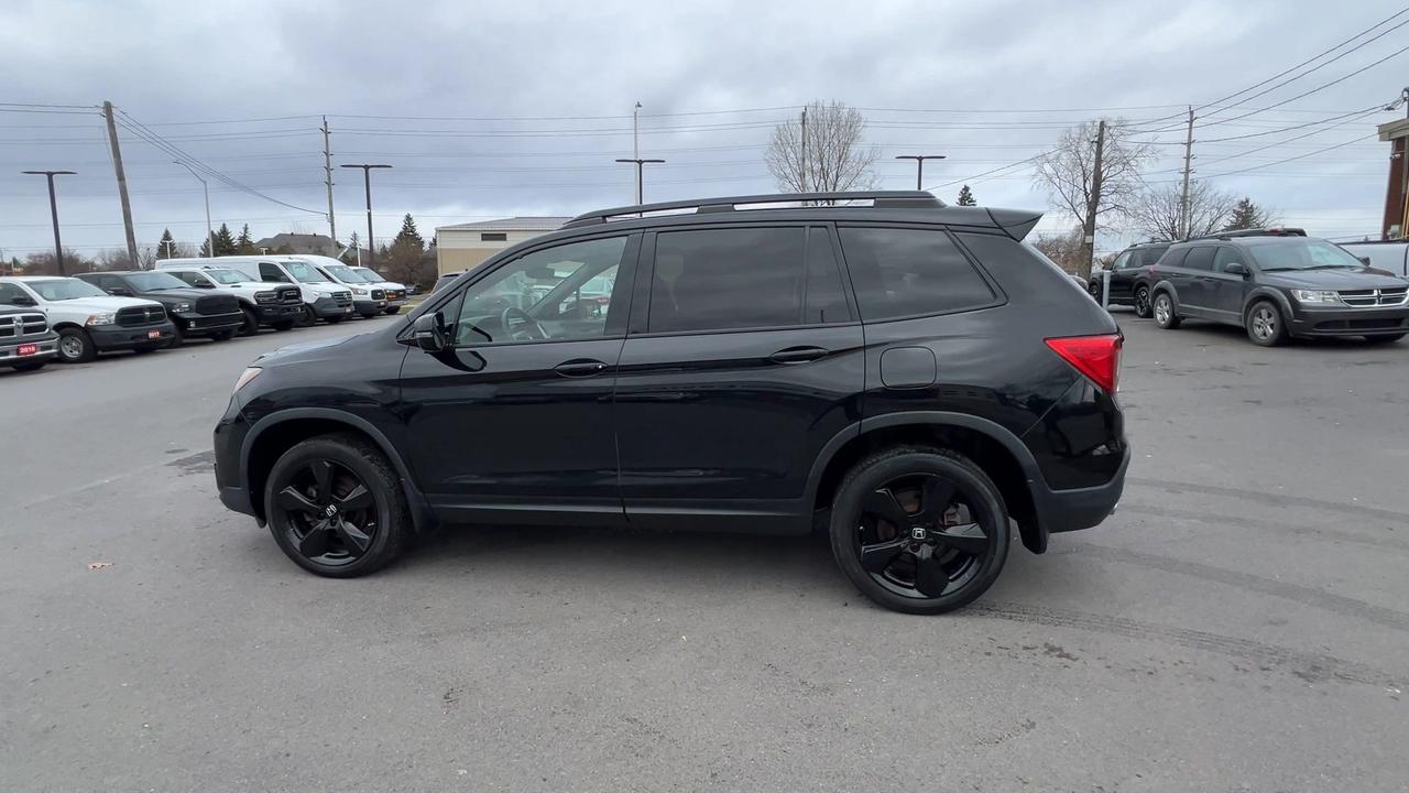 2021 Honda Passport TOURING AWD | COOLED LEATHER | SUNROOF | CARPLAY Photo