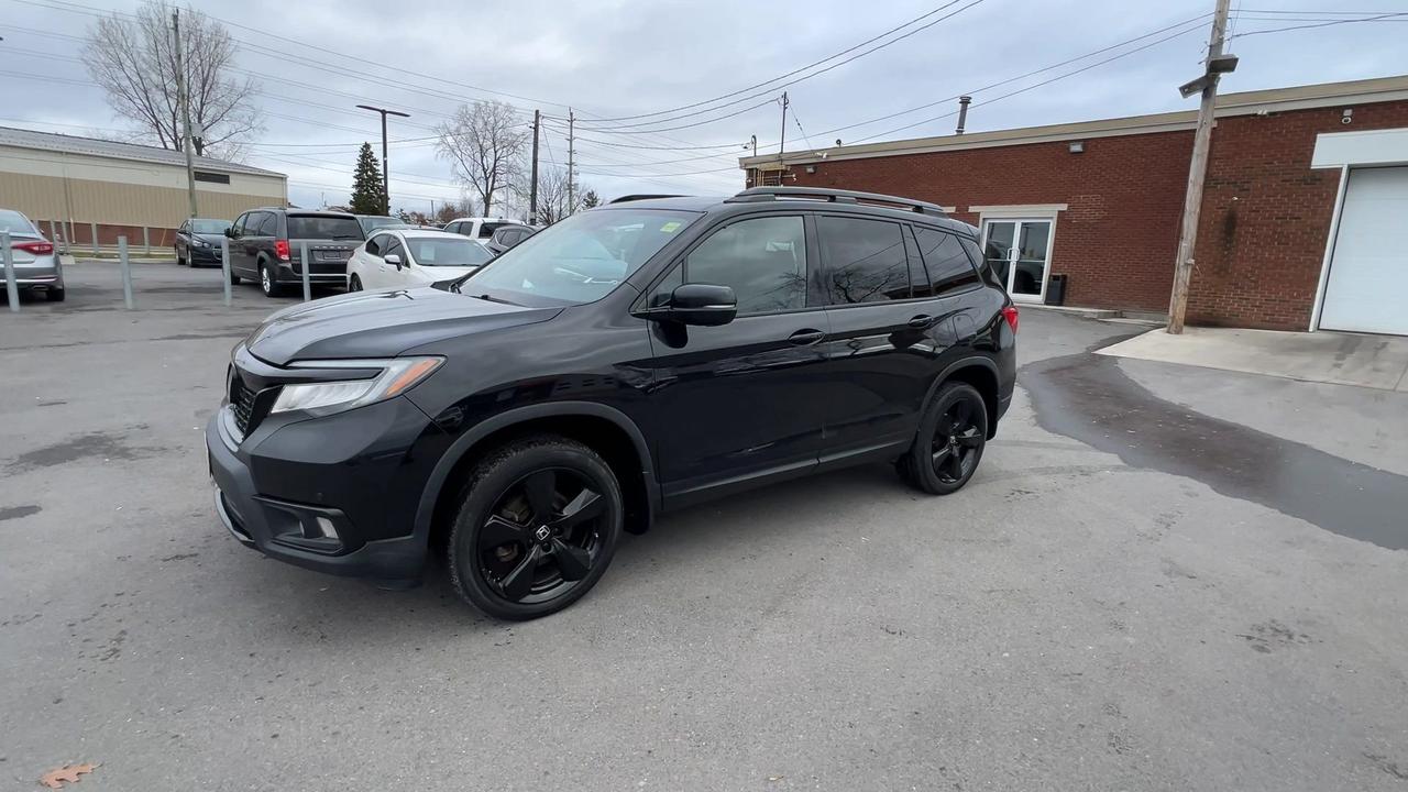 2021 Honda Passport TOURING AWD | COOLED LEATHER | SUNROOF | CARPLAY Photo3