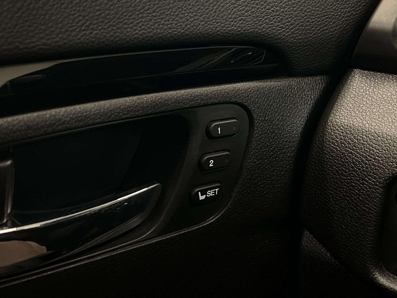 2021 Honda Passport TOURING AWD | COOLED LEATHER | SUNROOF | CARPLAY Photo