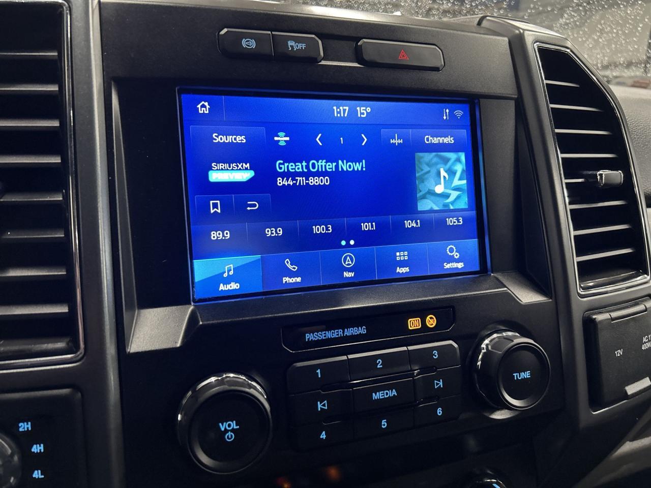 2022 Ford F-250 XLT 4X4 |6.7L POWERSTROKE | CREW | BOX CAP Photo