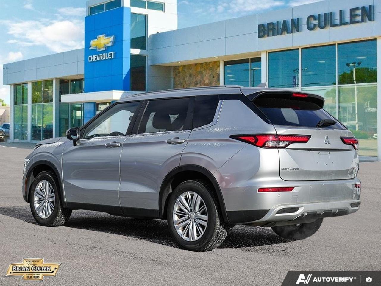 2022 Mitsubishi Outlander SE SE S-AWC Photo