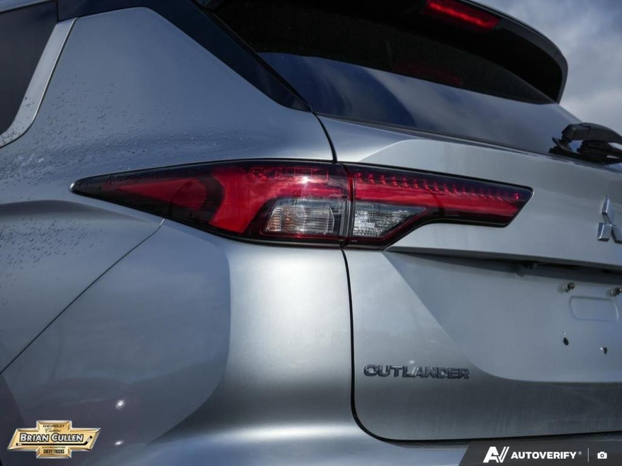 2022 Mitsubishi Outlander SE SE S-AWC Photo