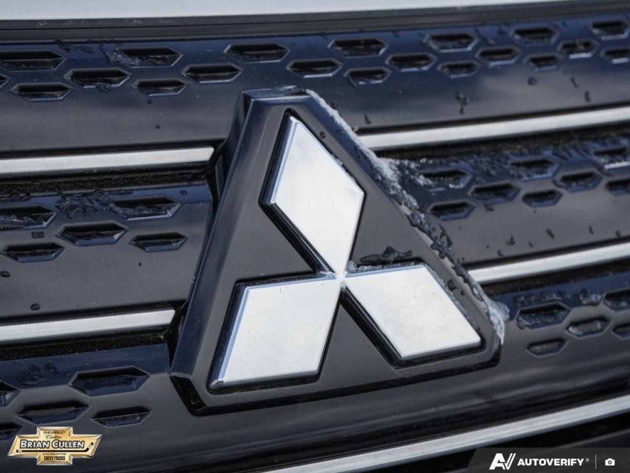 2022 Mitsubishi Outlander SE SE S-AWC Photo
