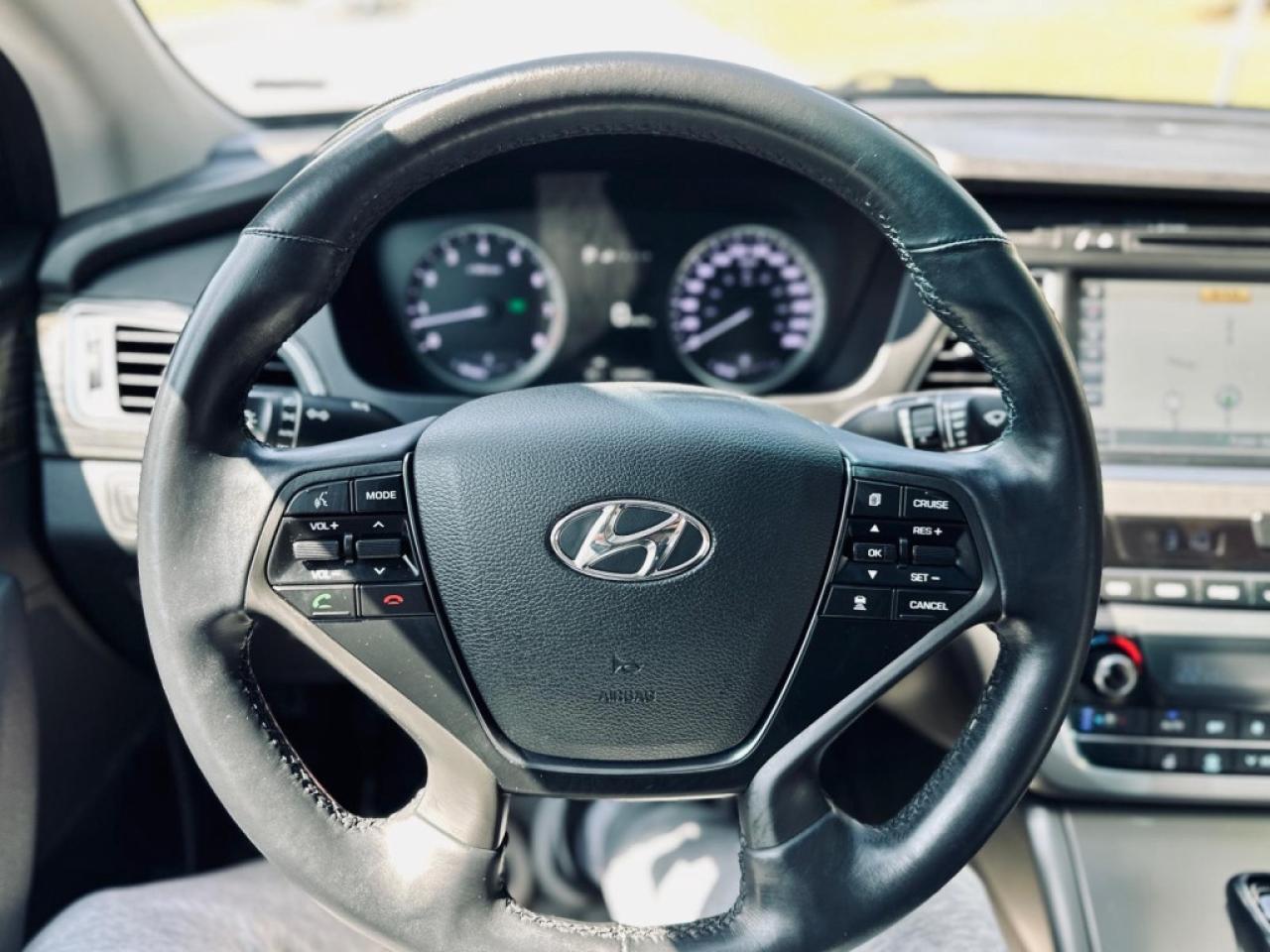 2015 Hyundai Sonata LIMITED Photo