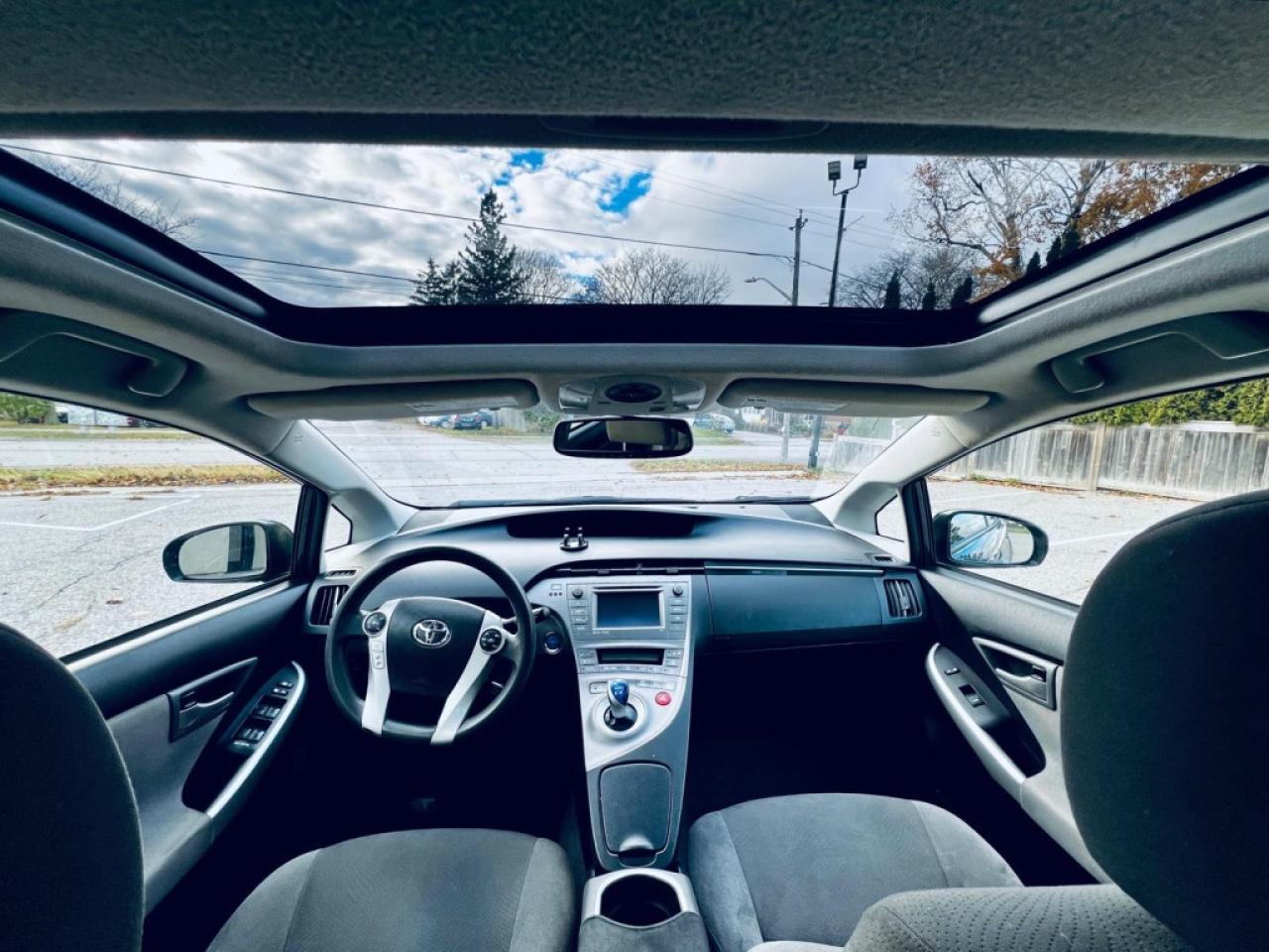 2014 Toyota Prius Three Photo