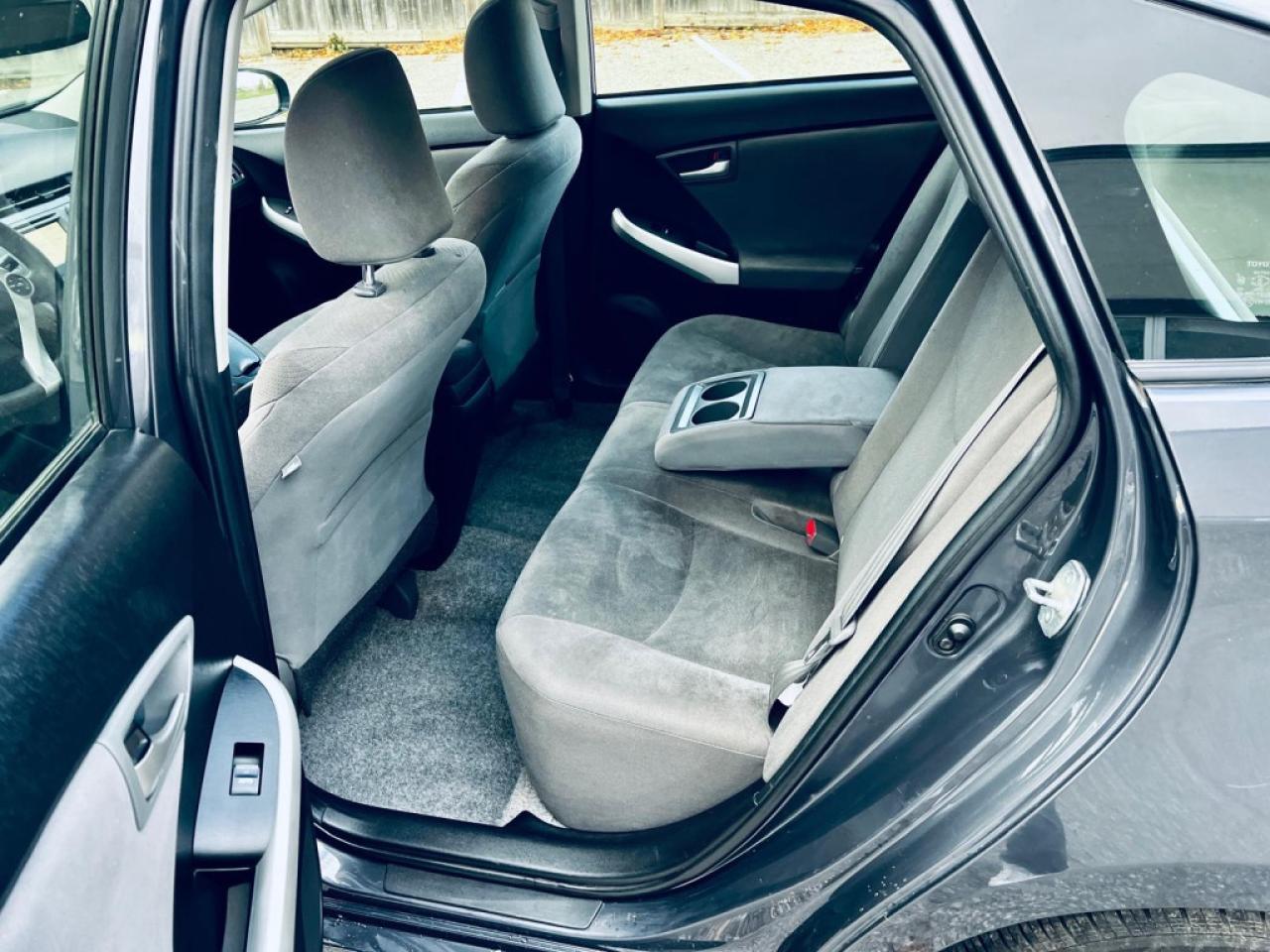 2014 Toyota Prius Three Photo